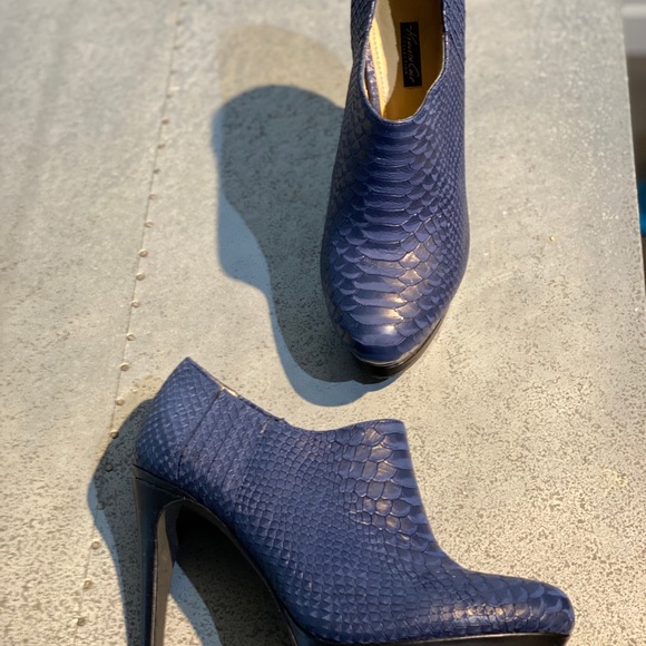 Kenneth Cole Heels - Picture 6 of 6